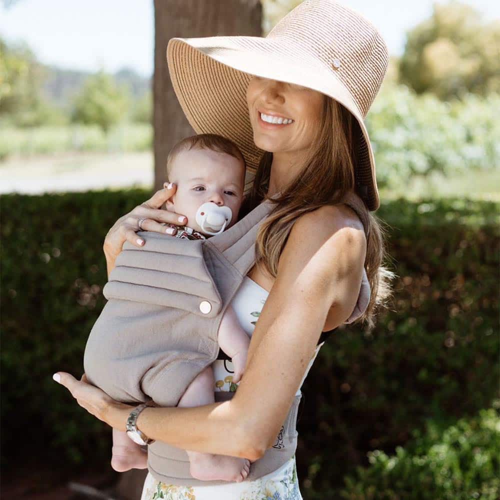 PouchCo-Ergonomic-Premium-Baby-Carrier-Grey-10.jpg PouchCo Ergonomic Premium Baby Carrier - Grey